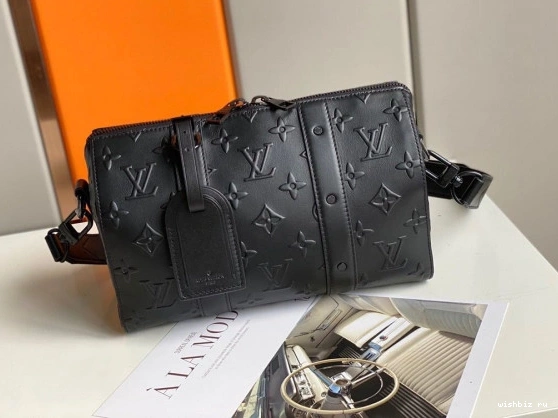 WIS KEEPALL CITY VUITTON LOUIS 0301